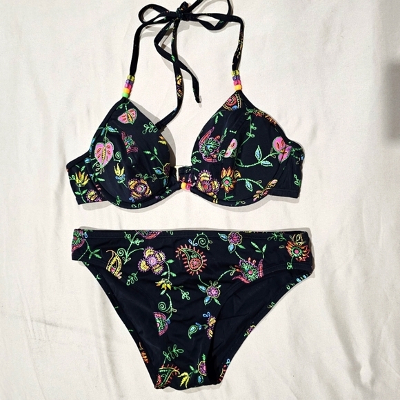 Victoria’s Secret ✦ Embroidered Floral Bikini Set ✦ Triangle Halter Top + Beaded - Picture 9 of 16